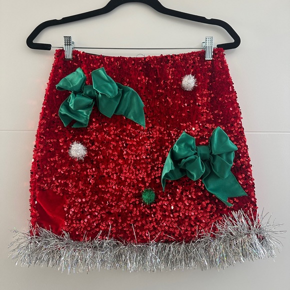 Love On a Hanger Festive Red & Green Christmas Sequin Mini Skirt Festive Snow S - Picture 8 of 12